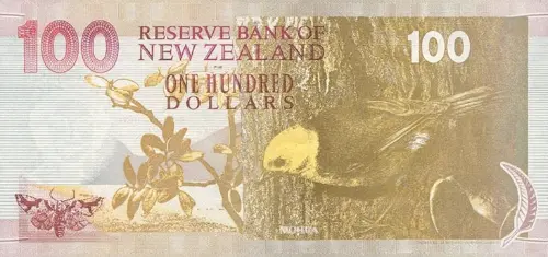 New Zealand 100 Dollar Banknote Front Issued 1992 Accepted For Exchange
