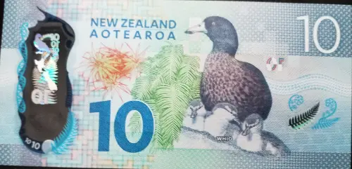 New Zealand 10 Dollar Banknote Front Issued 2015 Accepted For Exchange