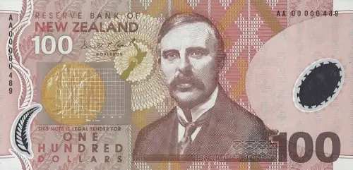 New Zealand 100 Dollar Banknote Front Issued 1999 Accepted For Exchange